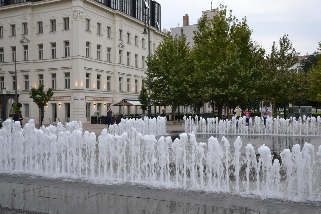 Apartment Szabadsag Ter Budapest Bagian luar foto