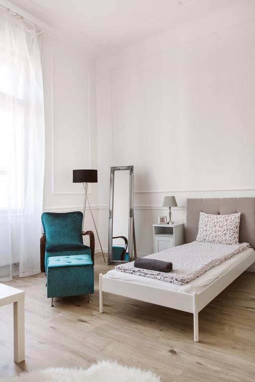 Apartment Szabadsag Ter Budapest Bagian luar foto