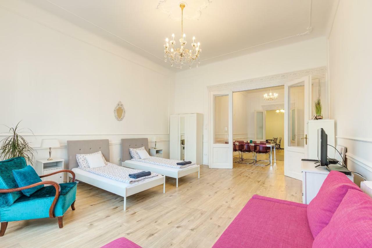 Apartment Szabadsag Ter Budapest Bagian luar foto