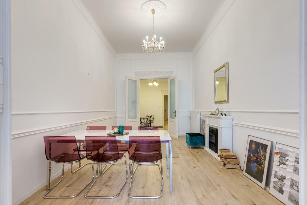 Apartment Szabadsag Ter Budapest Bagian luar foto
